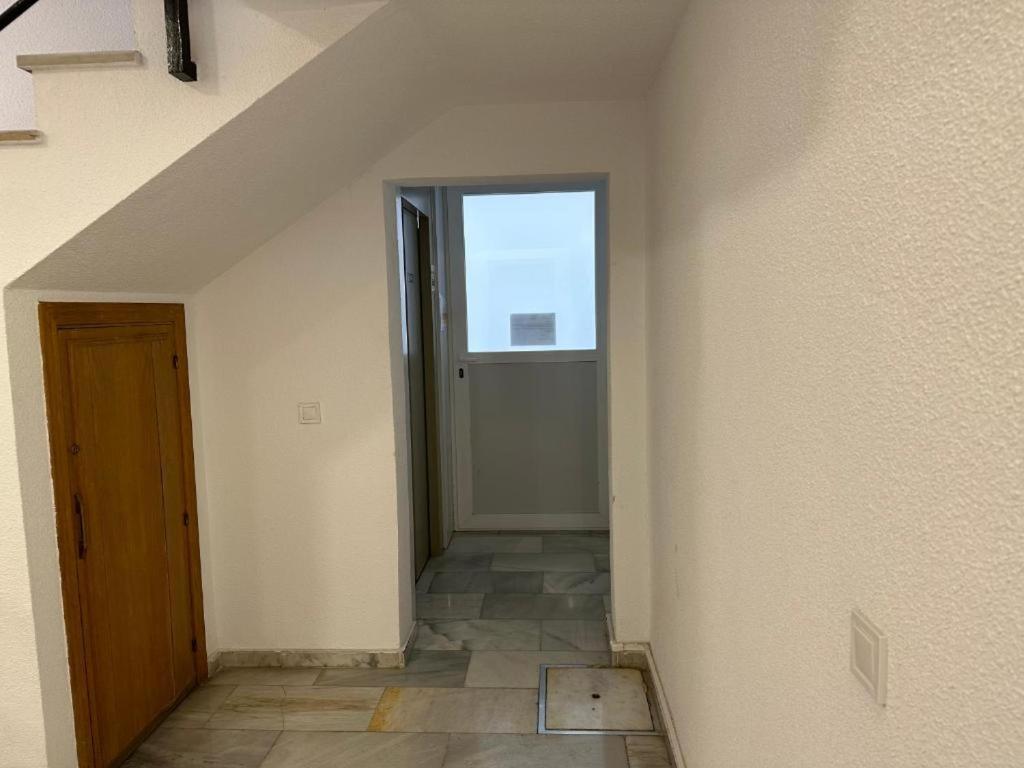 Apartamentos Carlos Мадрид Екстериор снимка