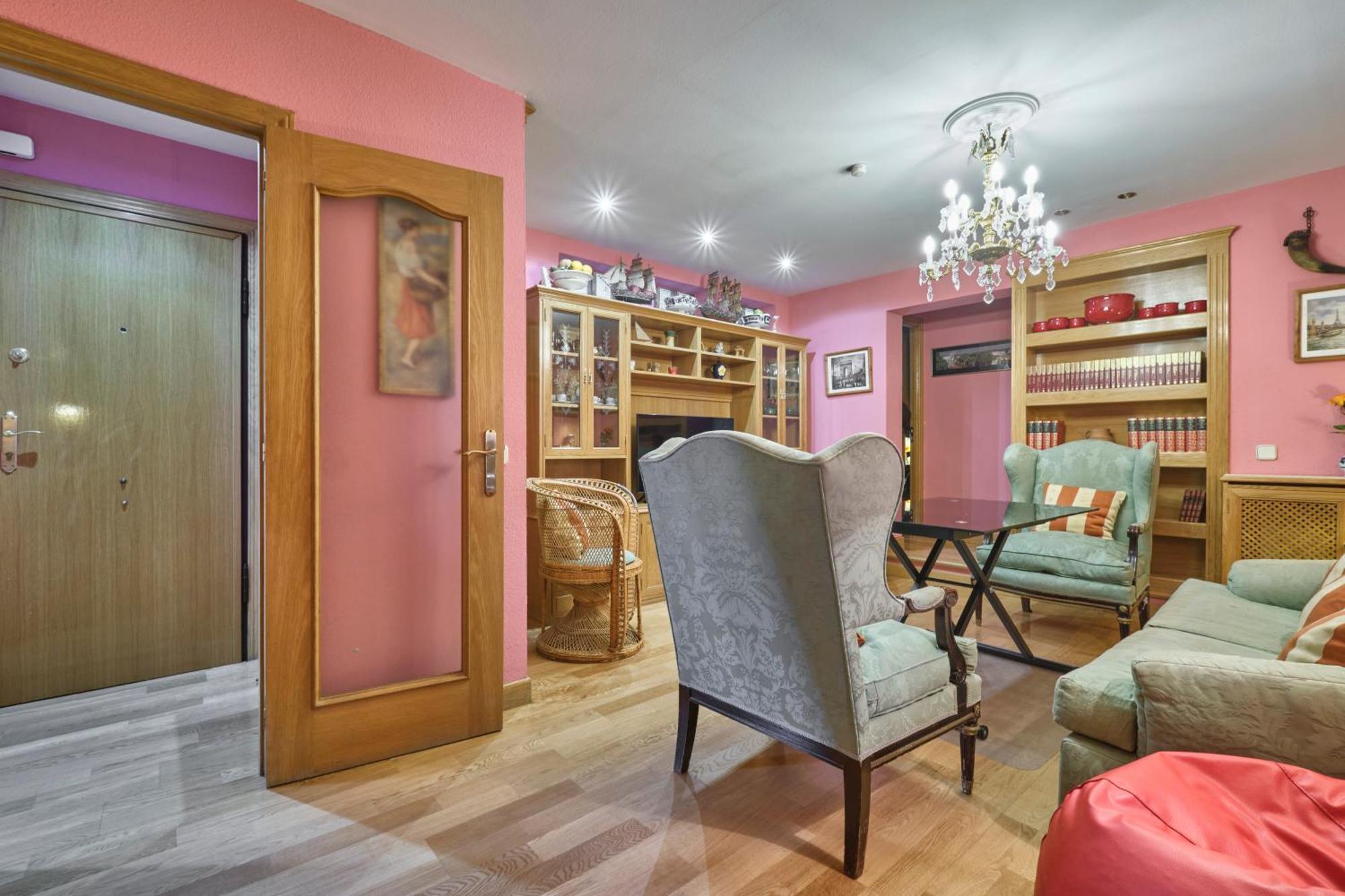 Apartamentos Carlos Мадрид Екстериор снимка